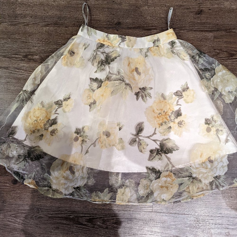 Chi Chi London - UK10 (US6)